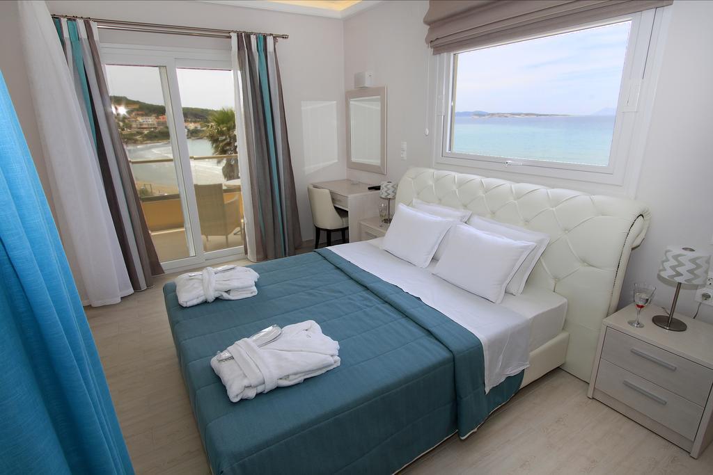 Paralia Luxury Suites Agios Stefanos Avliotes  Camera foto