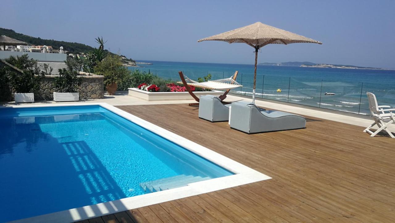 Paralia Luxury Suites Agios Stefanos Avliotes  Esterno foto