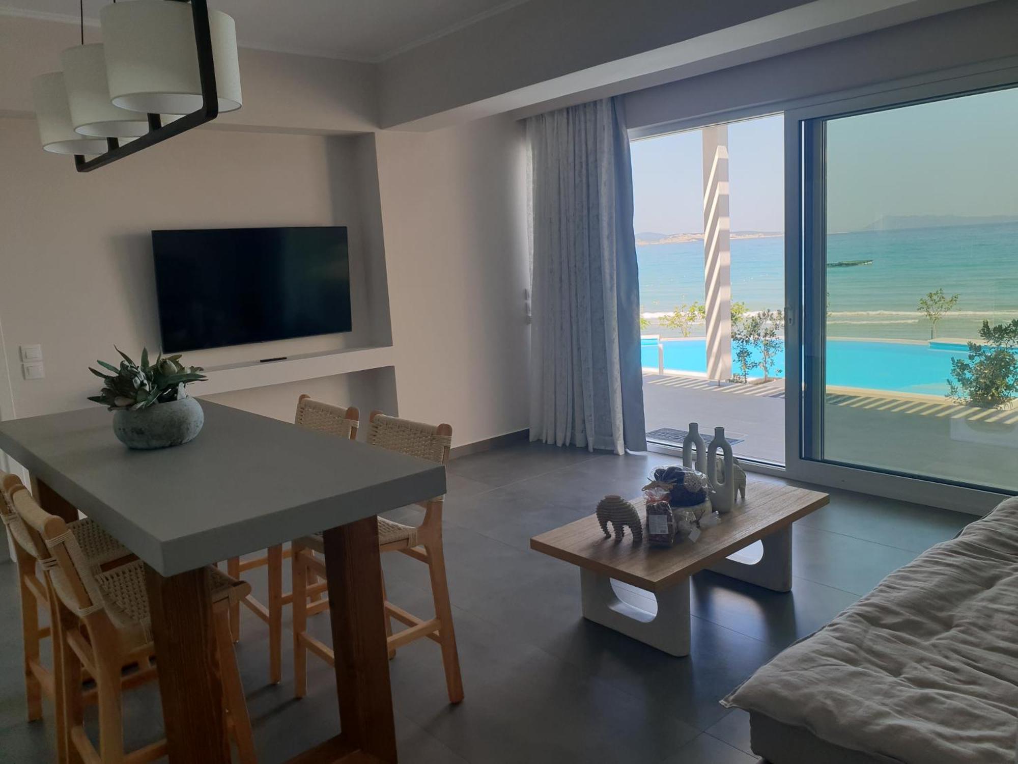 Paralia Luxury Suites Agios Stefanos Avliotes  Esterno foto