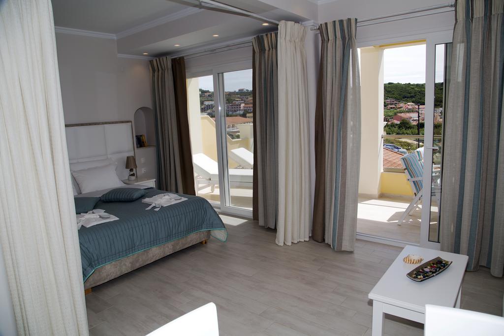 Paralia Luxury Suites Agios Stefanos Avliotes  Esterno foto