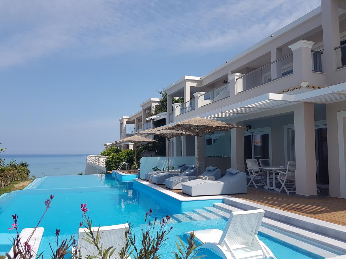 Paralia Luxury Suites Agios Stefanos Avliotes  Esterno foto