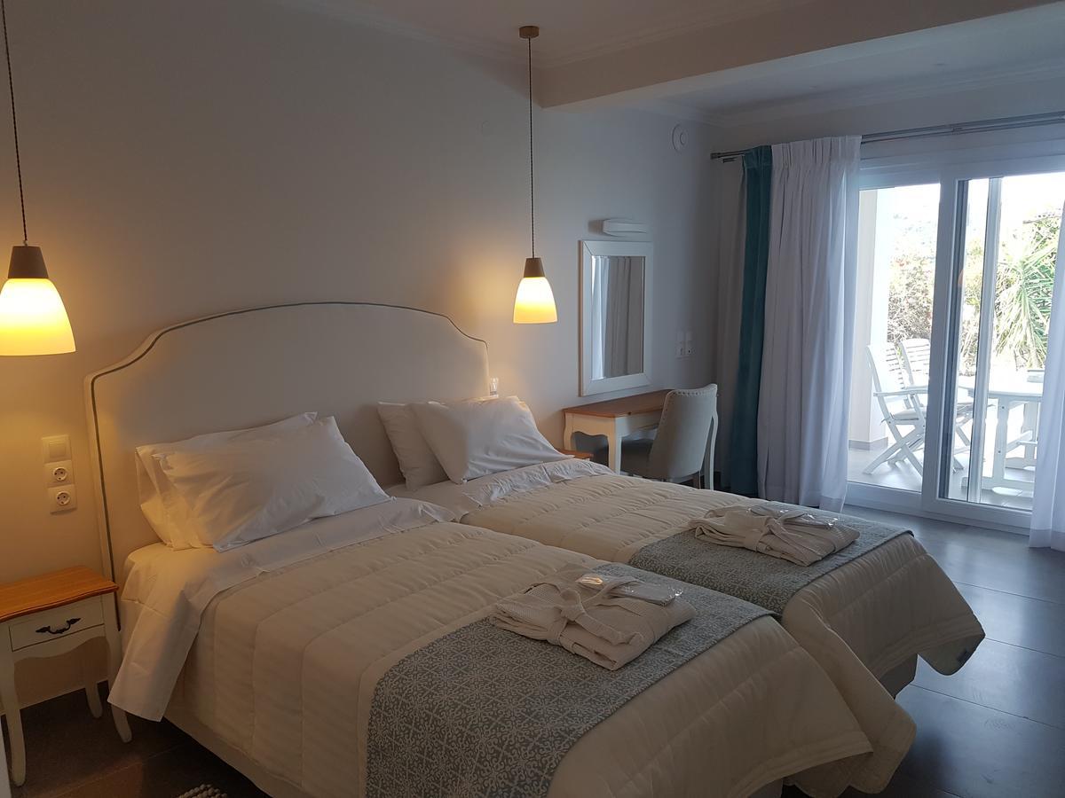 Paralia Luxury Suites Agios Stefanos Avliotes  Esterno foto