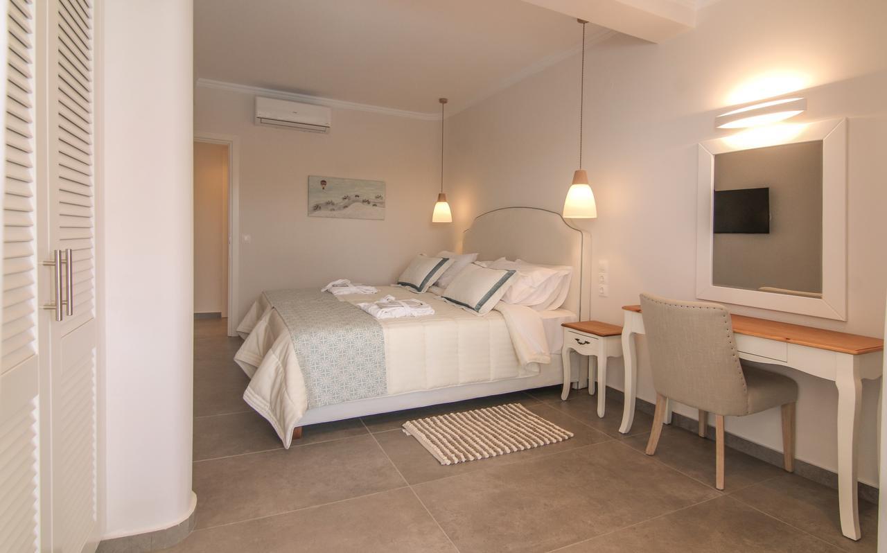 Paralia Luxury Suites Agios Stefanos Avliotes  Esterno foto